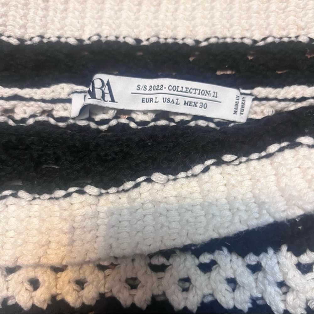 ZARA Black & Ecru Limited Edition Striped Sweater Jumper Size Large Gently Used - Picture 6 of 11